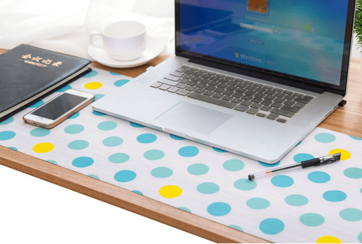 Pack of 3 Kitchen Drawer Paper - Drawer Shelf Pad Non-slip - Waterproof  (Random Design)